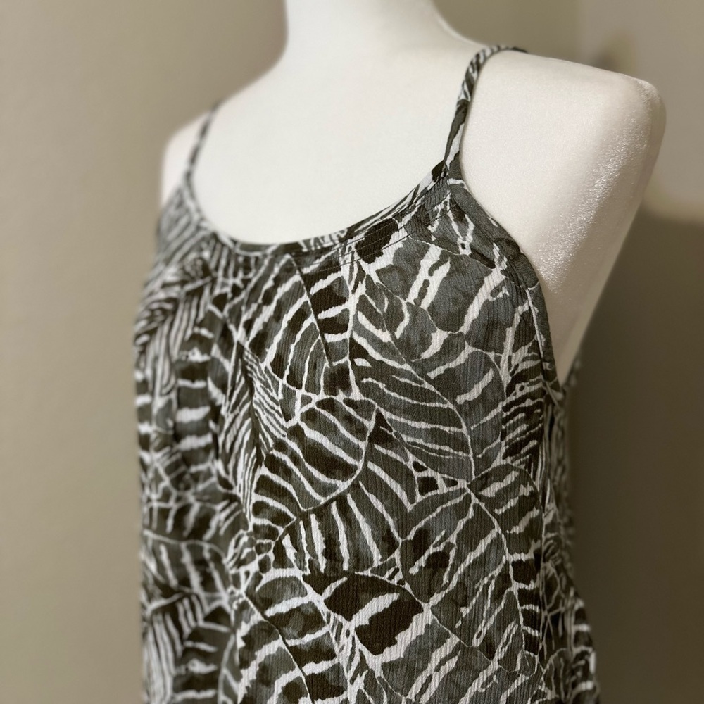 H&M Summer Leaf Spaghetti Strap Tank Size 4 - Picture 6 of 6